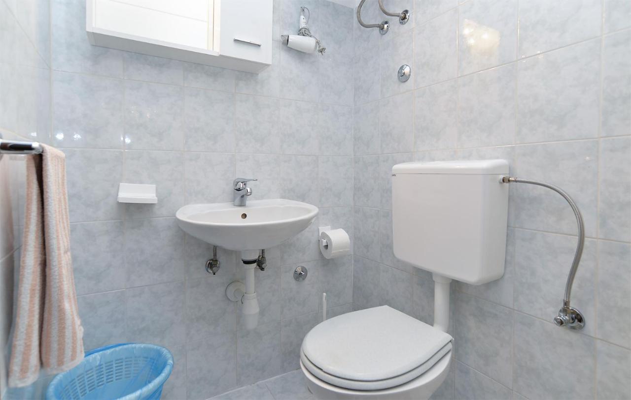 Rooms Veli Vrh 2208 Pula Exterior photo